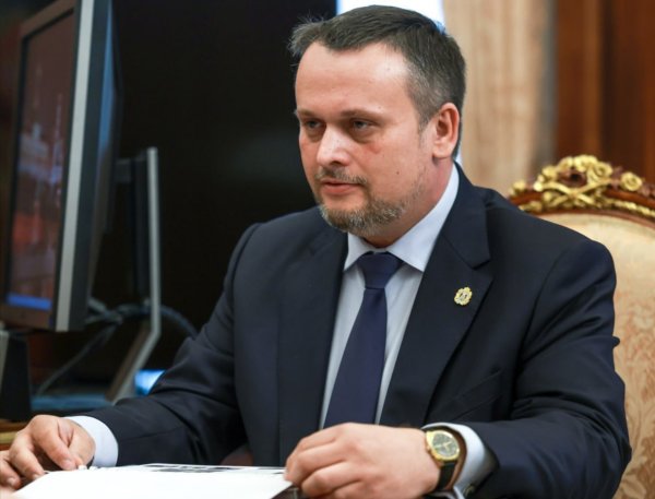 凡资配 俄总统普京宣布任命安德烈·尼基京为交通部代理部长